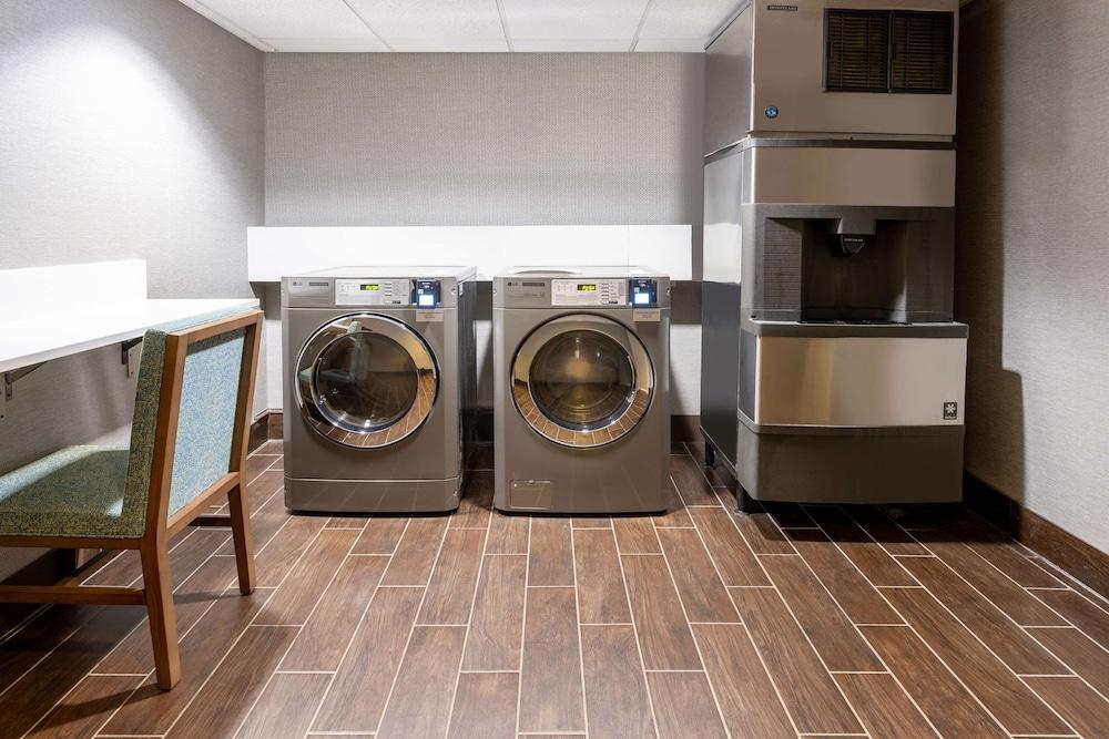 Hampton Inn Richmond-Southwest-Hull Street photo 46