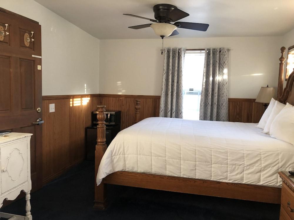 Seacrest Inn photo 59