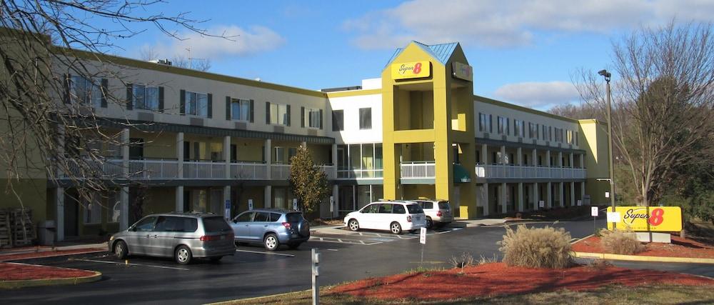 Super 8 by Wyndham New Cumberland photo 58