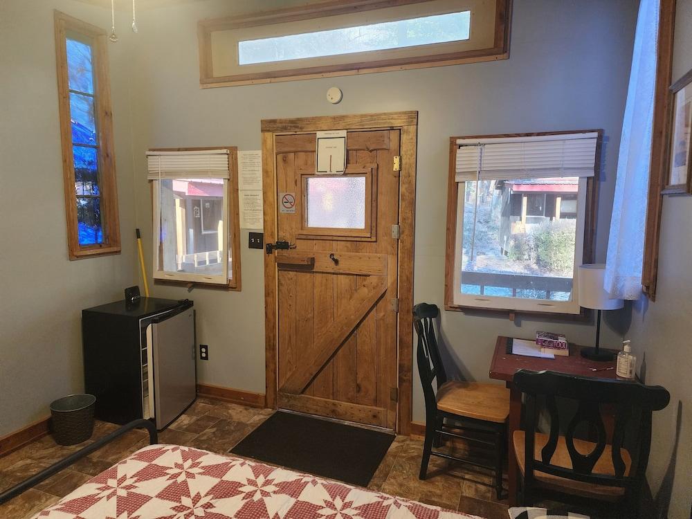 Black Bear Resort photo 2