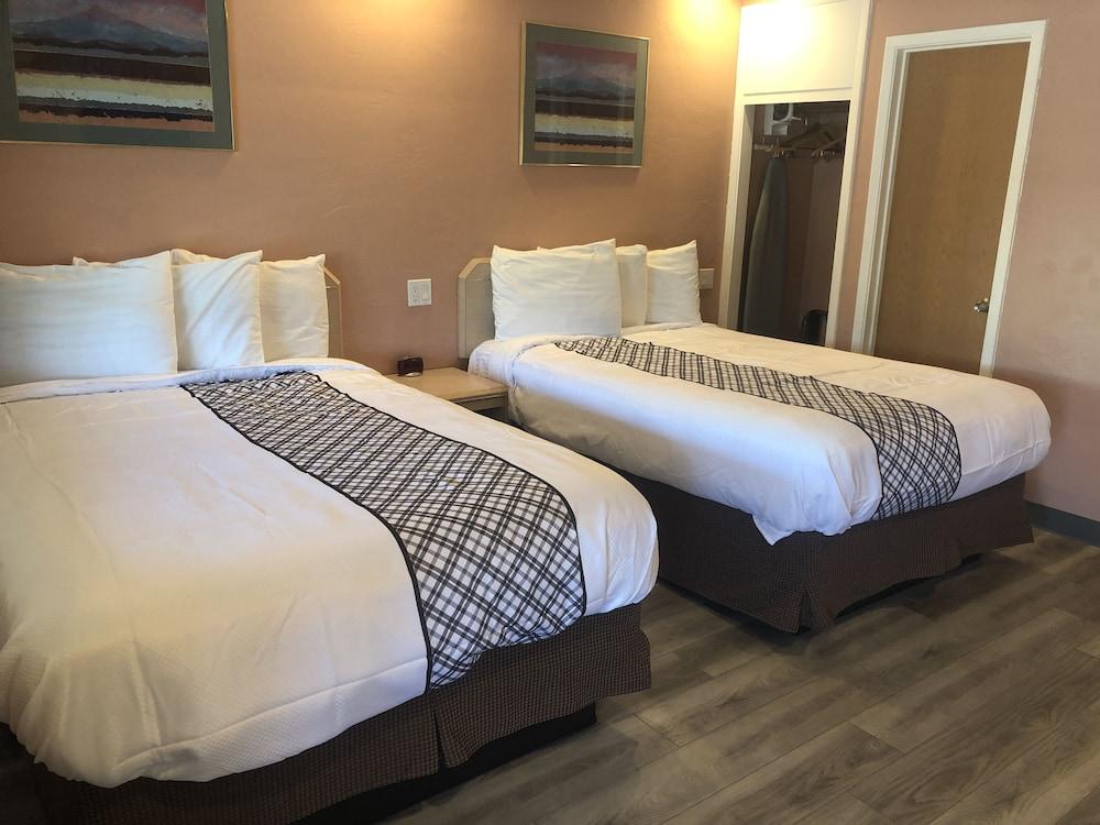 Bestway Inn photo 24