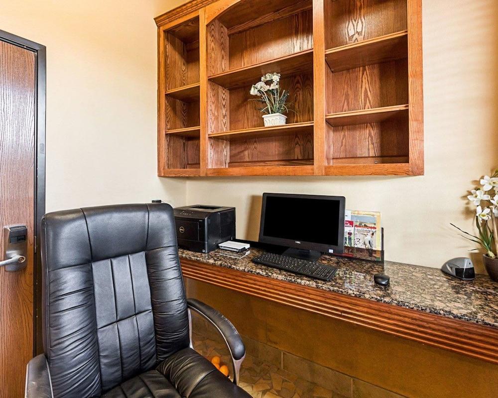 Comfort Suites McAllen photo 23