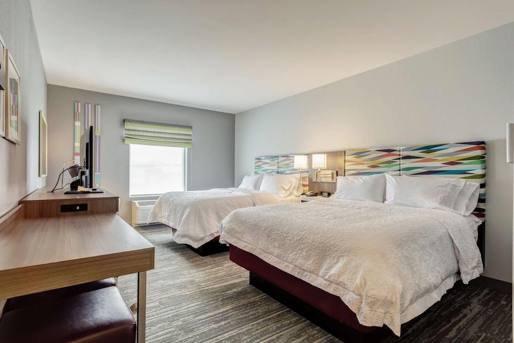 Hampton Inn St. Louis Wentzville photo 40