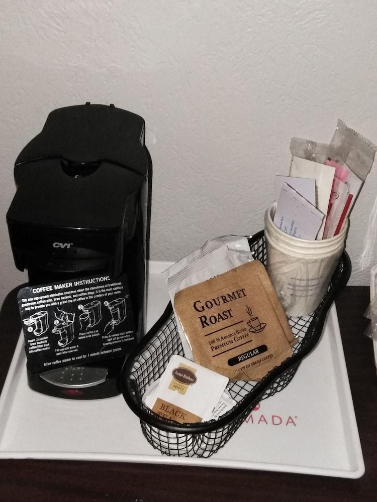 Ramada by Wyndham Henderson/Evansville photo 25