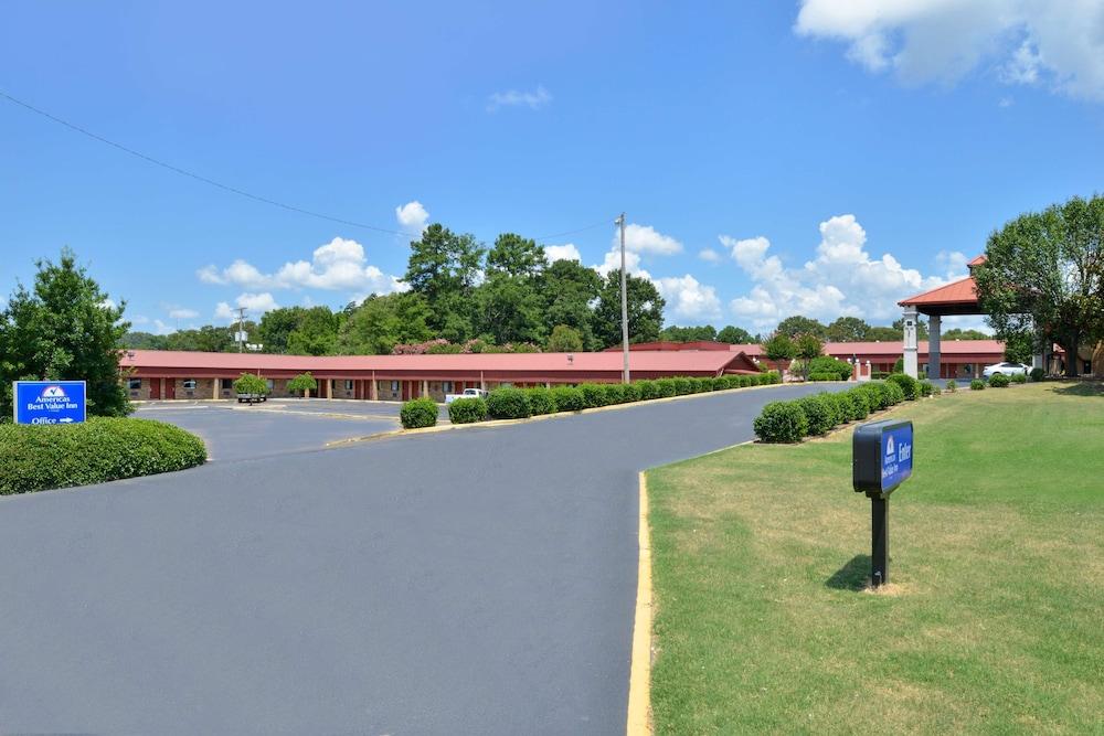 Americas Best Value Inn Batesville photo 23