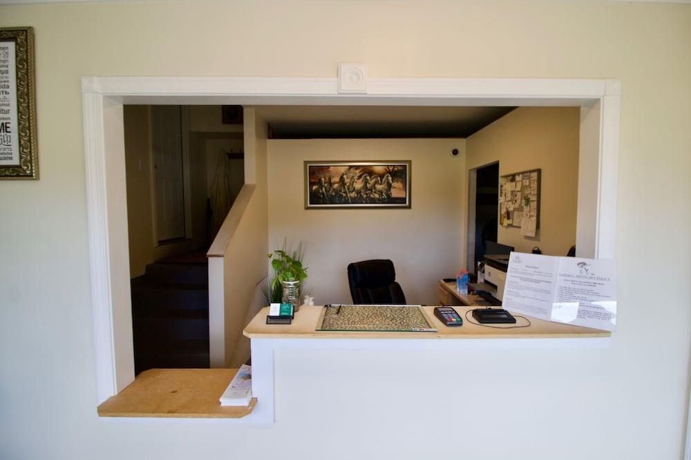 Oakdell Motel photo 12