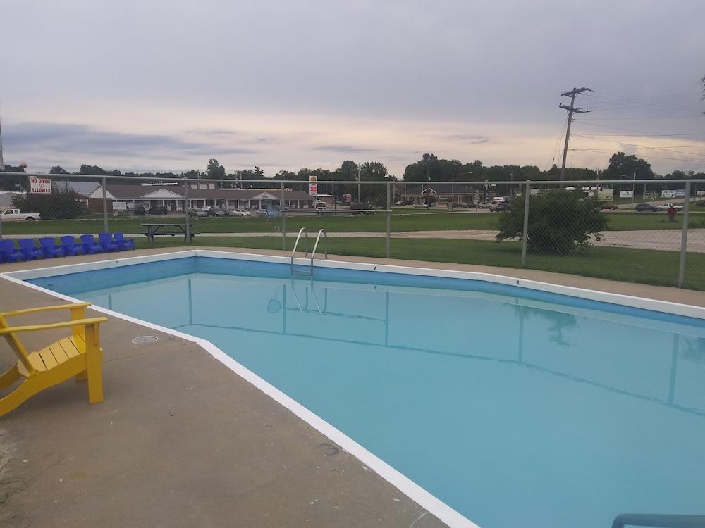 Western Hills Motel photo 20