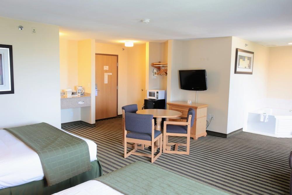 American Inn and Suites photo 25