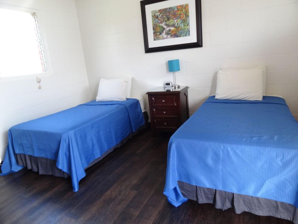 Tip Top Motel Cafe & Bakery photo 8