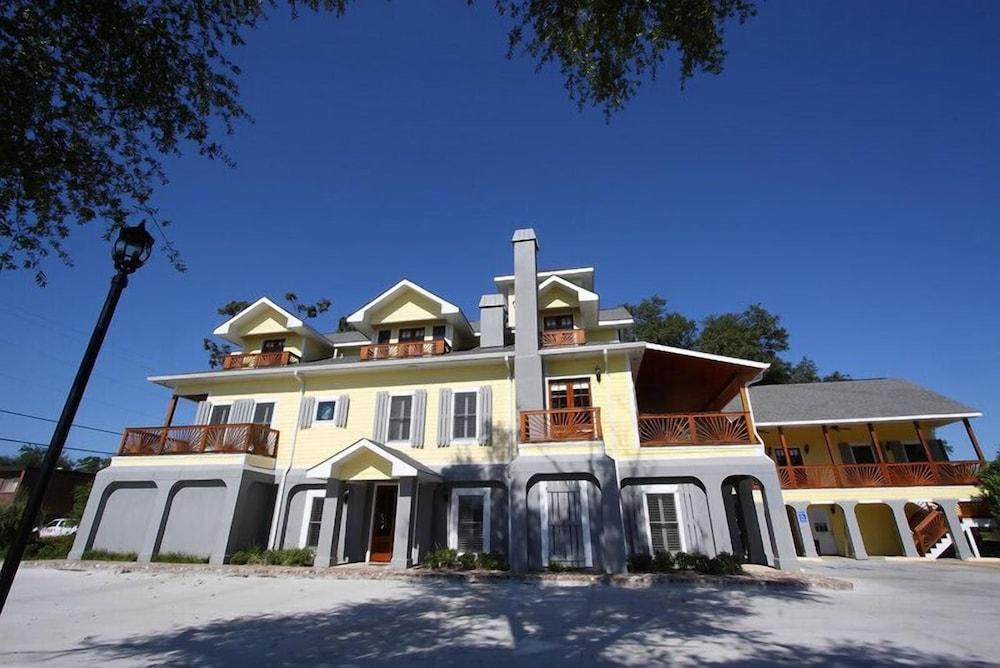 The Almanett Hotel photo 1