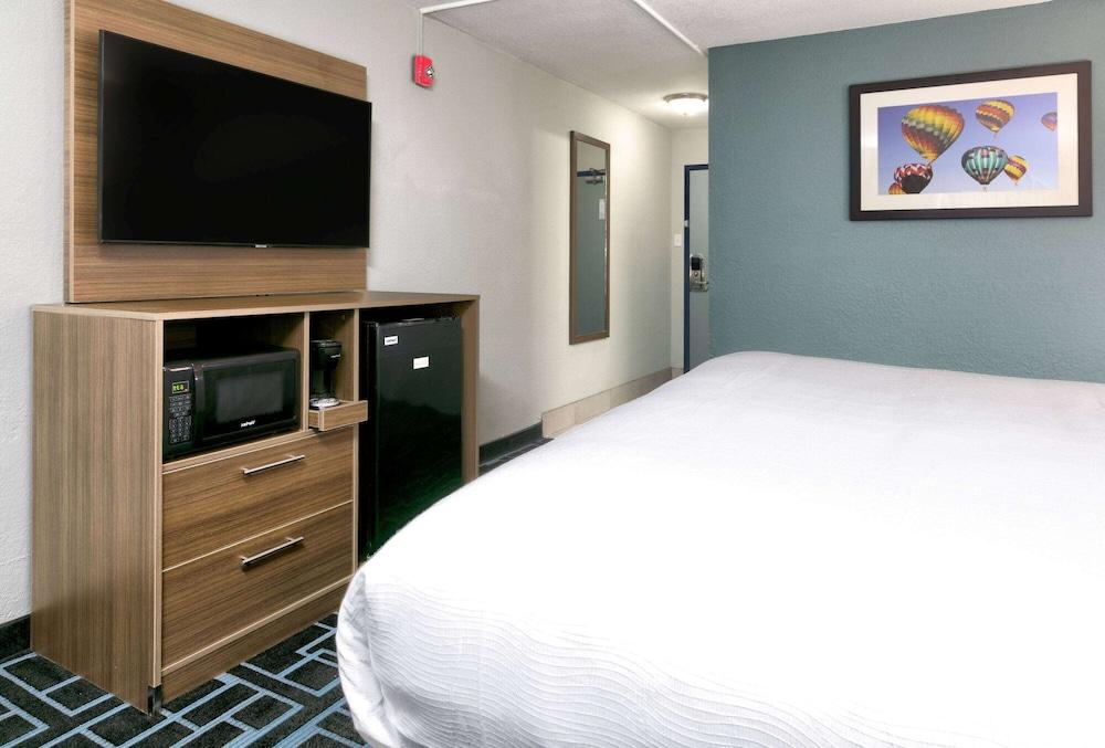 Baymont by Wyndham Chattanooga/Eastridge photo 18