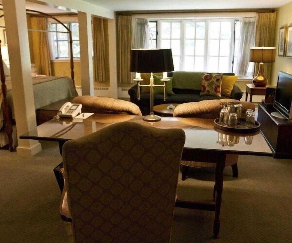 The Grand at Bedford Village Inn photo 68