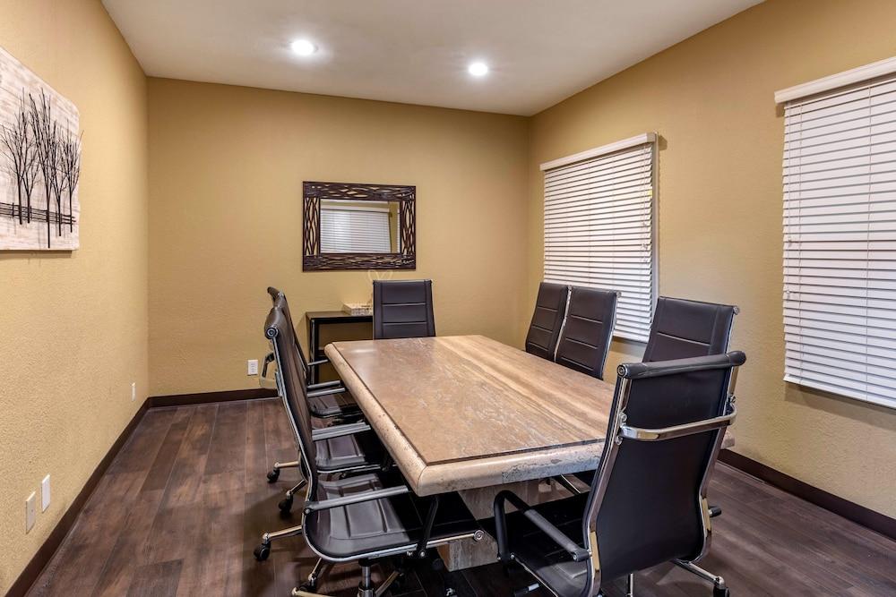 Best Western Plus DFW Airport Suites photo 33
