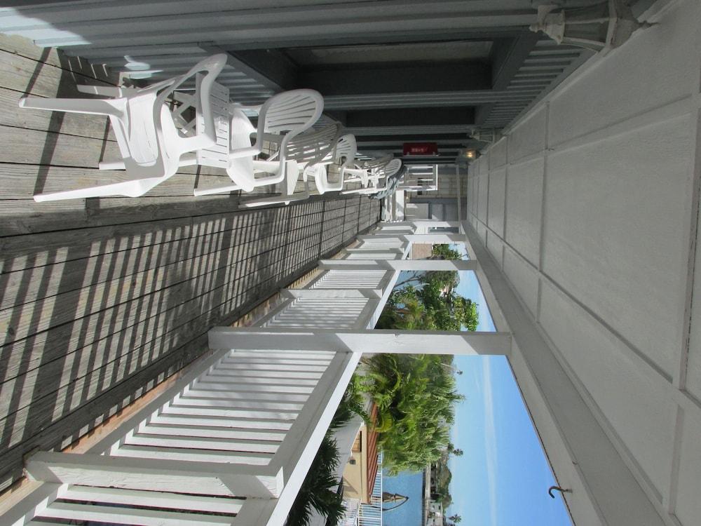 Lorelei Resort Motel photo 14