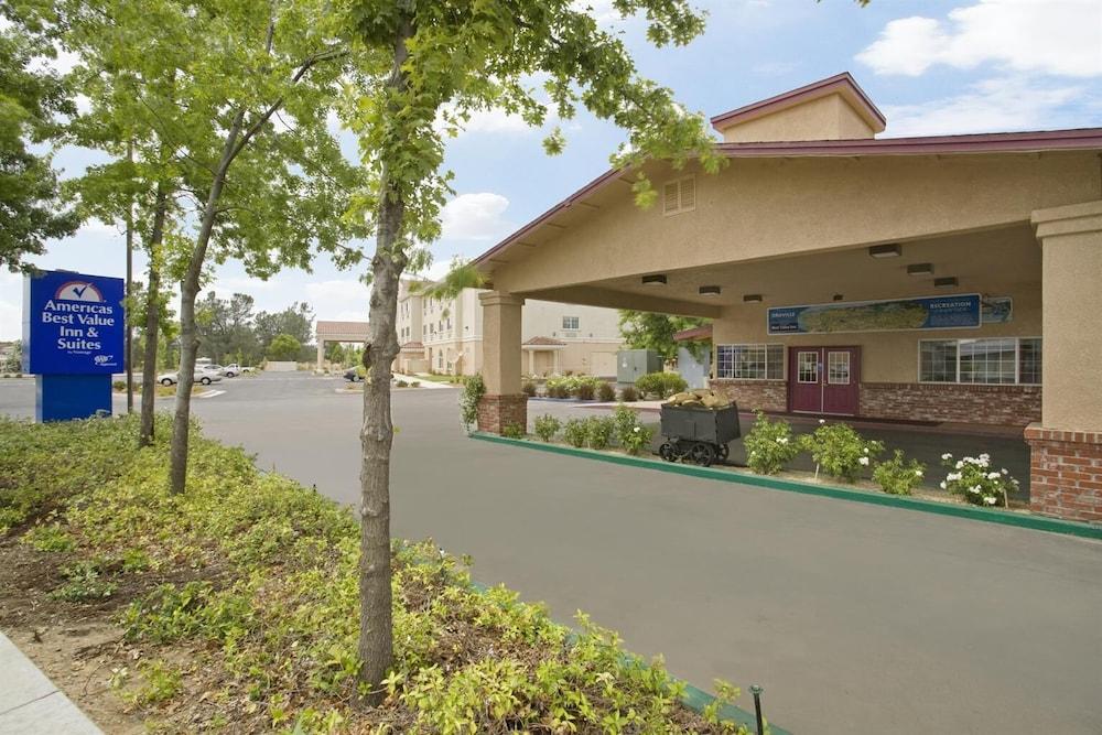 Americas Best Value Inn & Suites Oroville photo 14