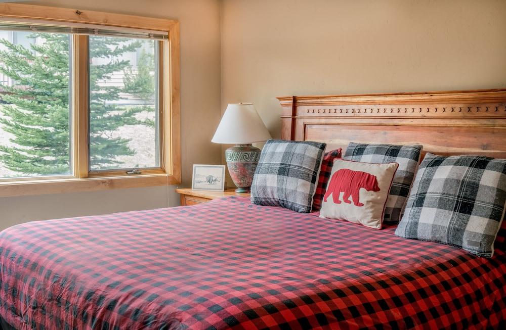 Vacation Rentals at Big Sky Resort photo 28