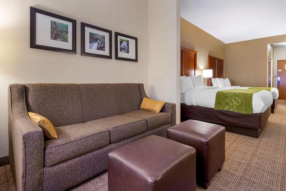 Comfort Suites Boone - University Area photo 19