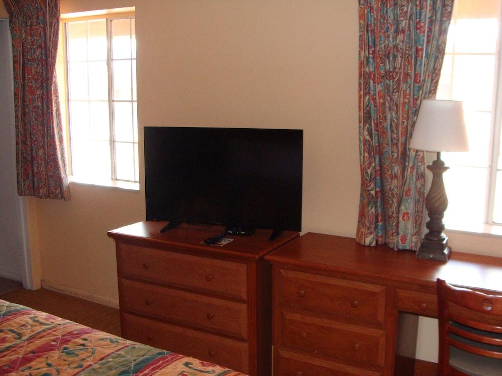 El Rancho Motel photo 14