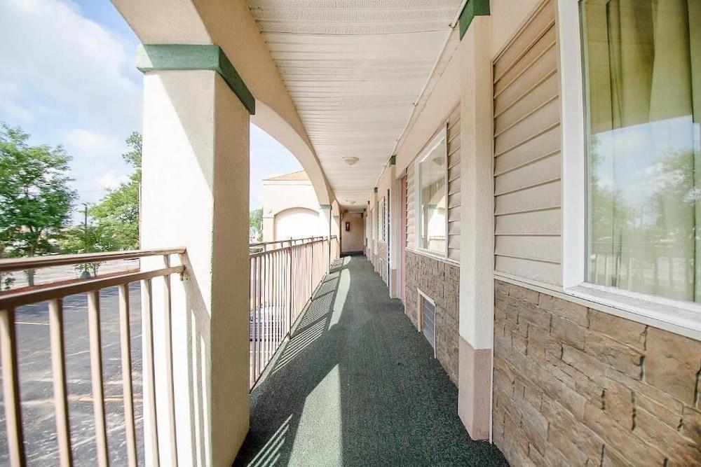Day lite inn photo 20