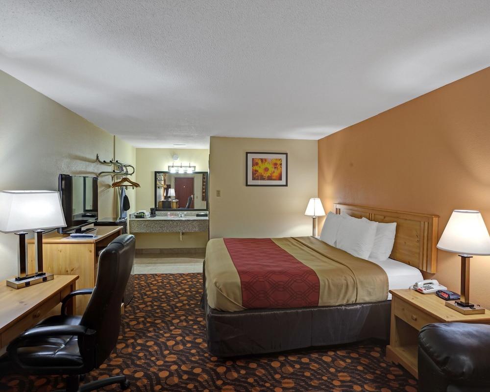 Econo Lodge Phillipsburg photo 4