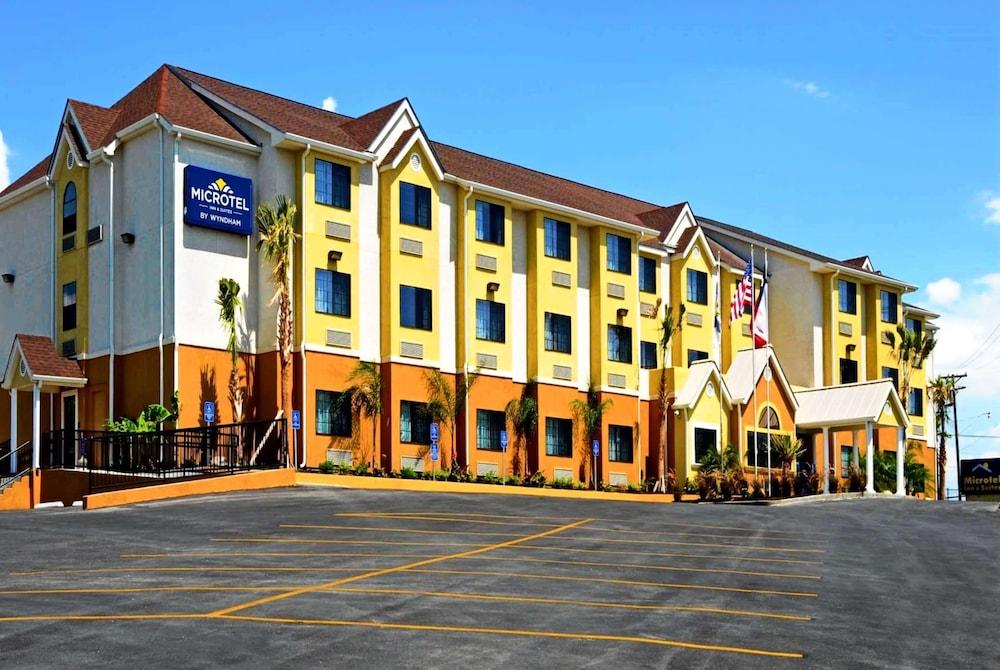 Microtel Inn & Suites by Wyndham New Braunfels photo 22