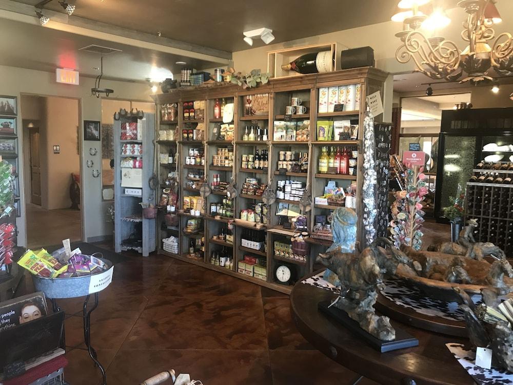 Prickly Pear Inn photo 29