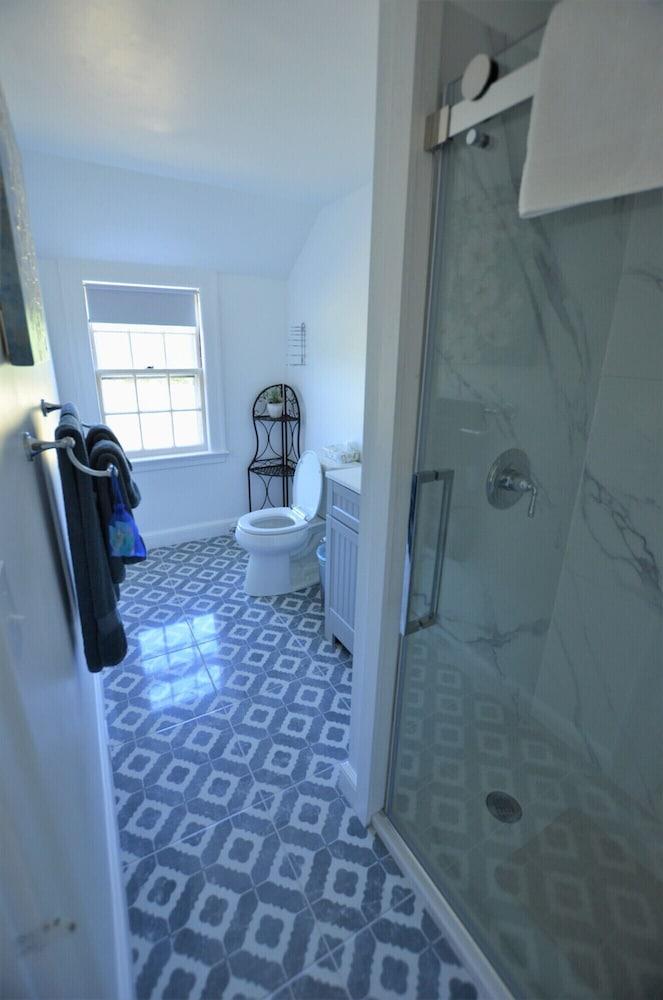 Blue Bear Inn photo 80