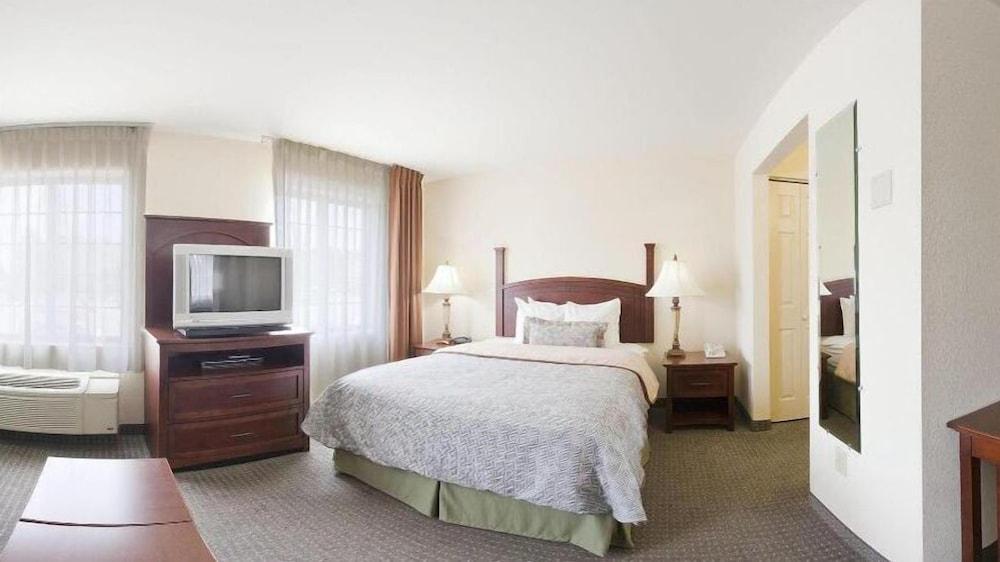 Comfort Inn & Suites Savannah Airport photo 5