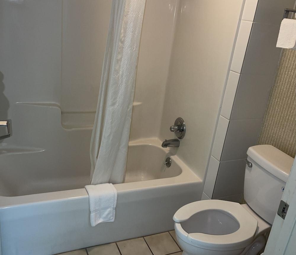 Travel Inn photo 12