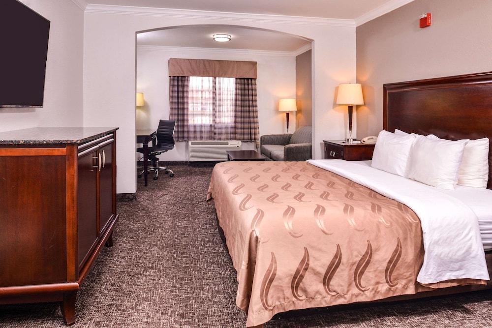Quality Inn & Suites Beaumont photo 18