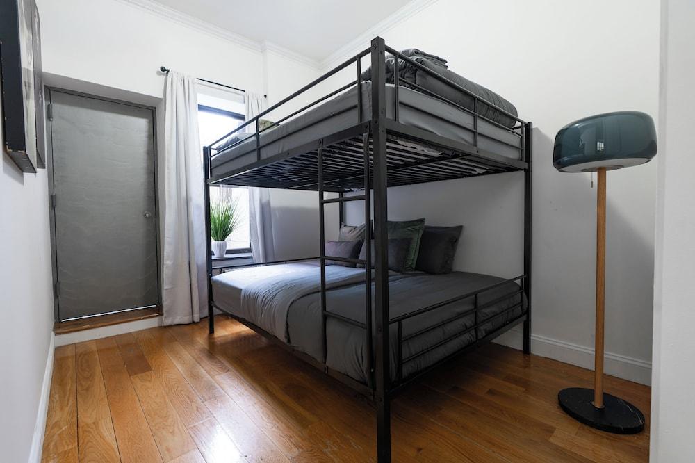 Elegant Harlem Suites photo 21