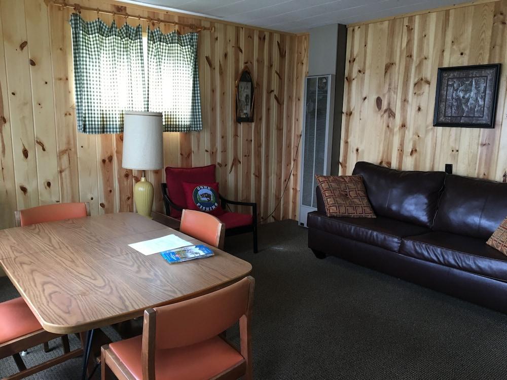 Dixon Lake Resort photo 32