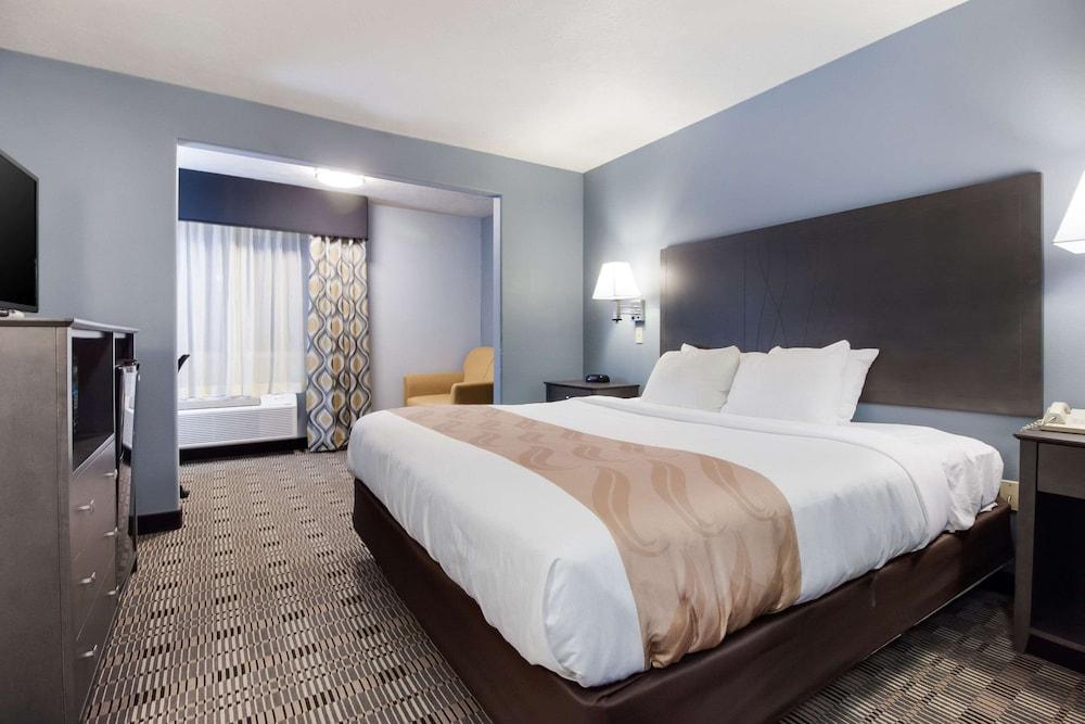 Quality Inn & Suites McCook photo 20