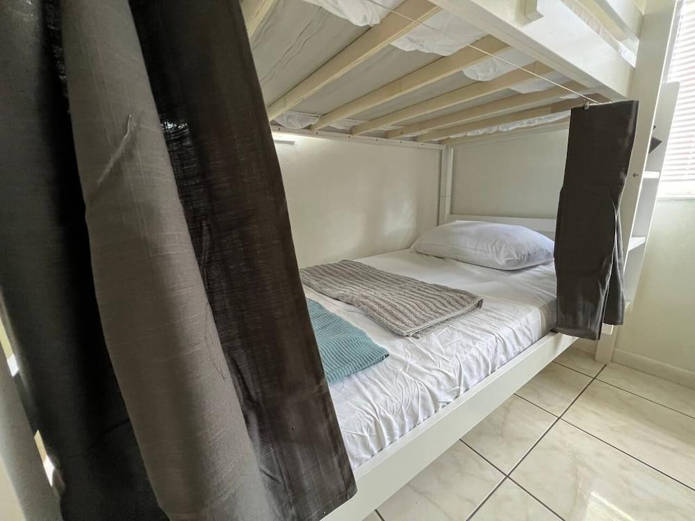 Hallandale Beach Hostel photo 8