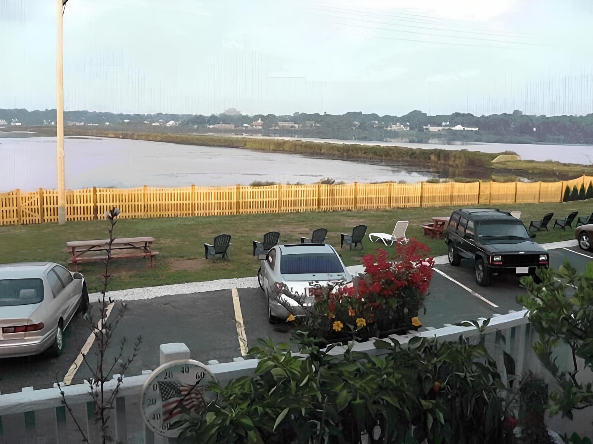 Sea Whale Motel photo 45