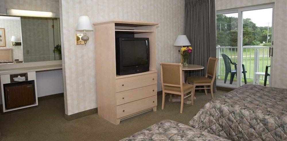 Winnapaug Inn photo 15