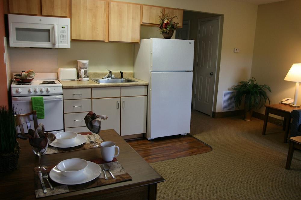 Affordable Suites Fredericksburg photo 1