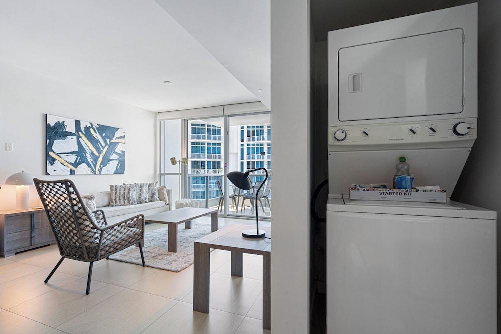 Dharma Home Suites Miami at Monte Carlo photo 77