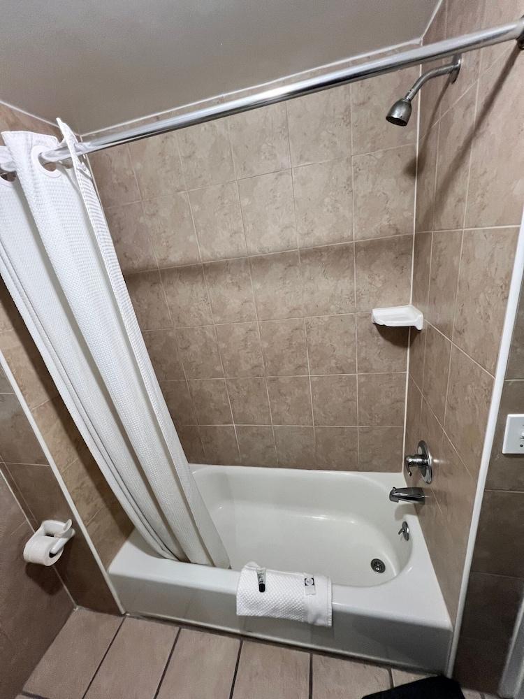 BUDGET INN photo 15