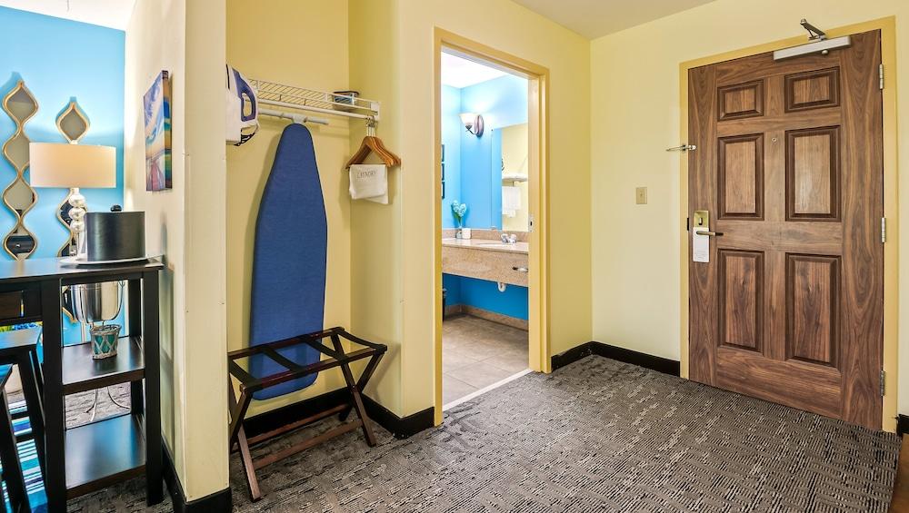 Wildwood Inn photo 64