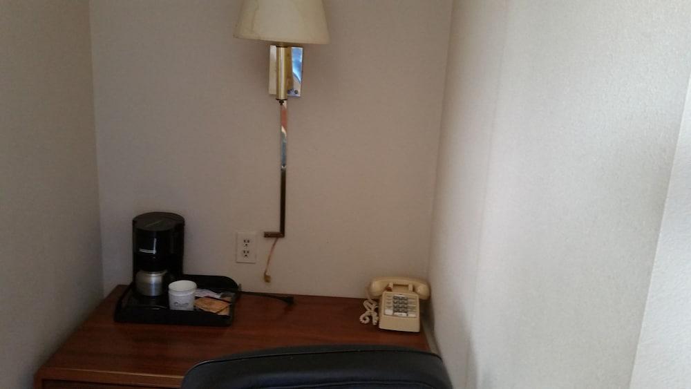 Spillway Motel photo 7