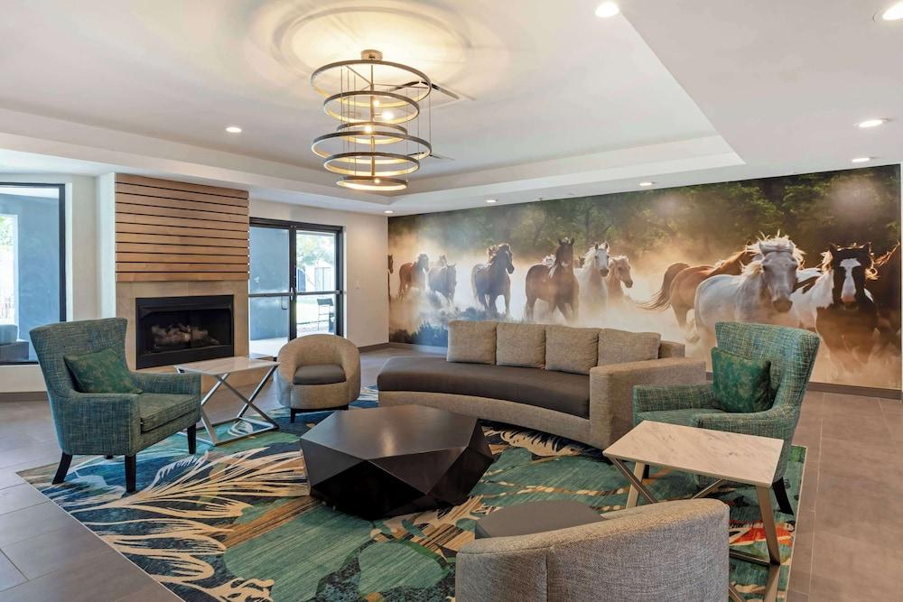 Best Western Plus Fort Worth North photo 1