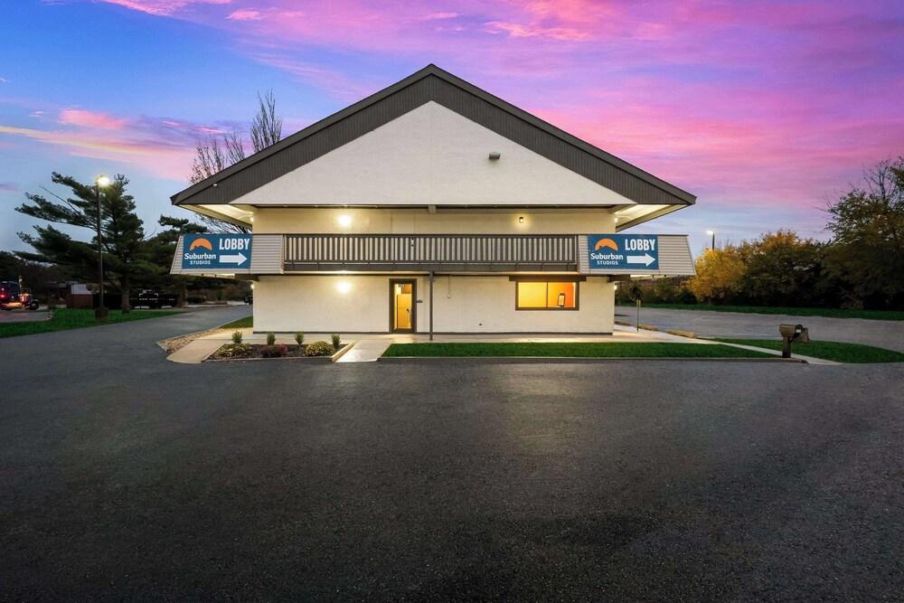 Suburban Studios Peoria photo 11