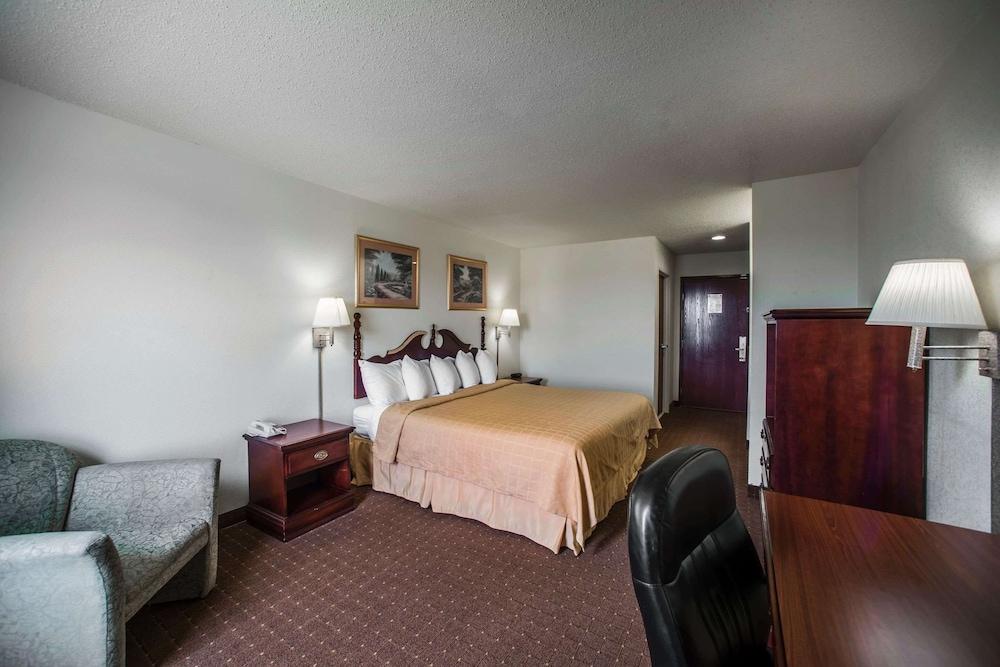 Quality Inn Harrisburg photo 7