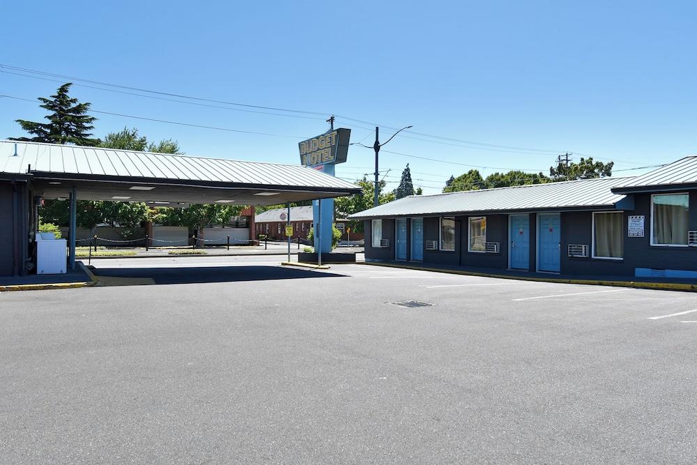 Budget Motel photo 2