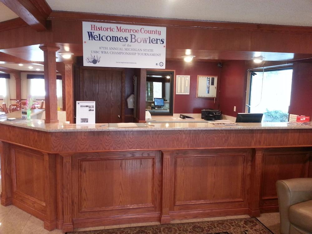 Days Inn & Suites by Wyndham Monroe photo 7