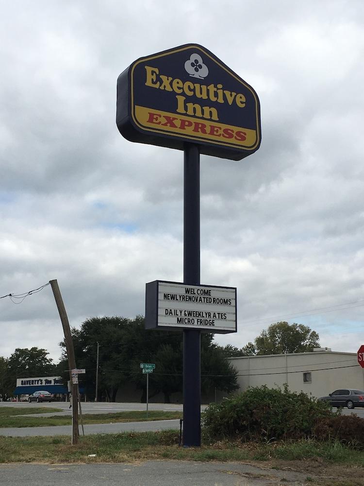 Executive Inn Pine Bluff photo 4