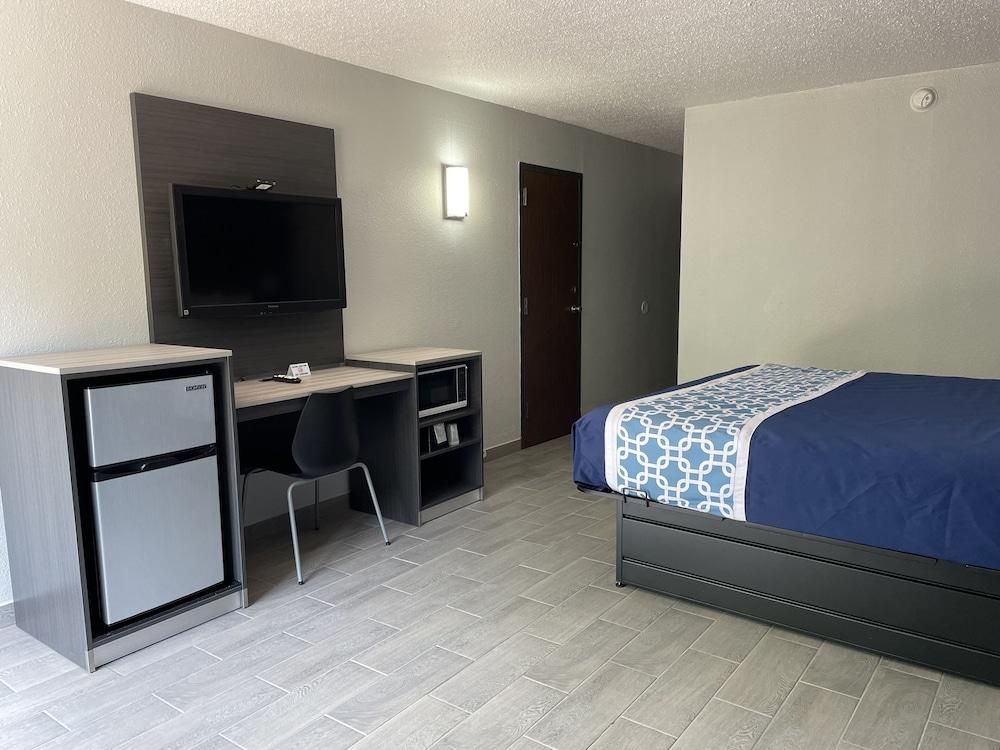 Executive Inn photo 12