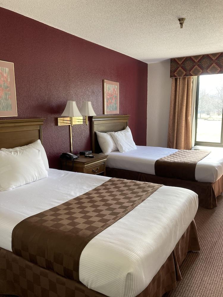 Americourt Hotel photo 13