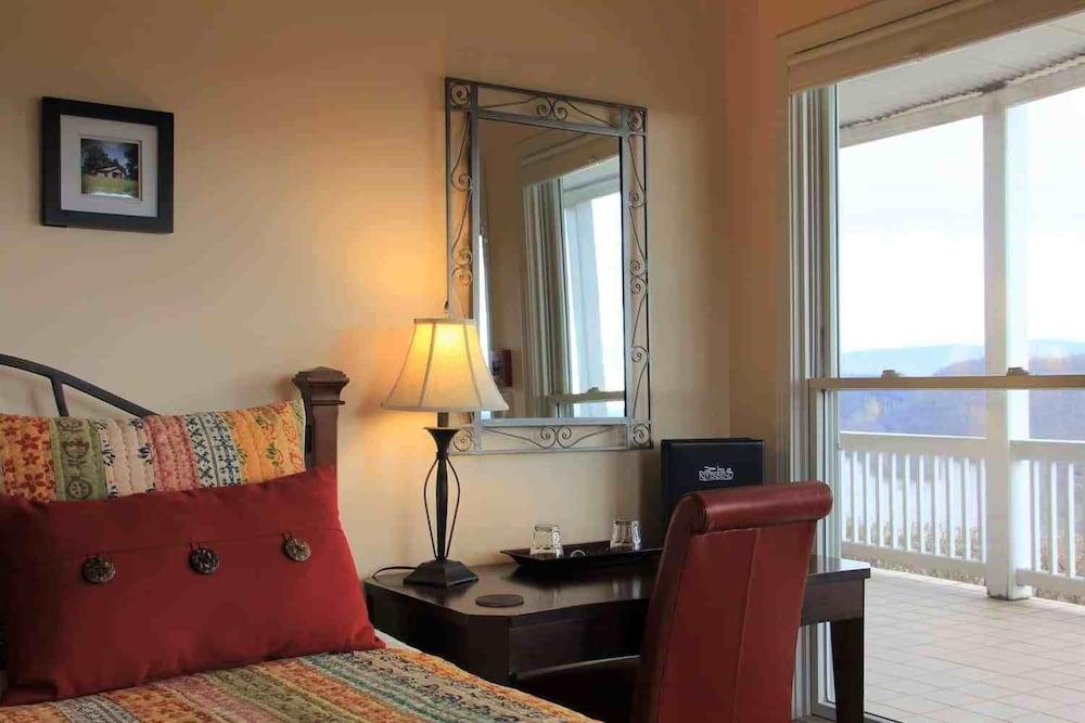 Inn at Riverbend photo 2